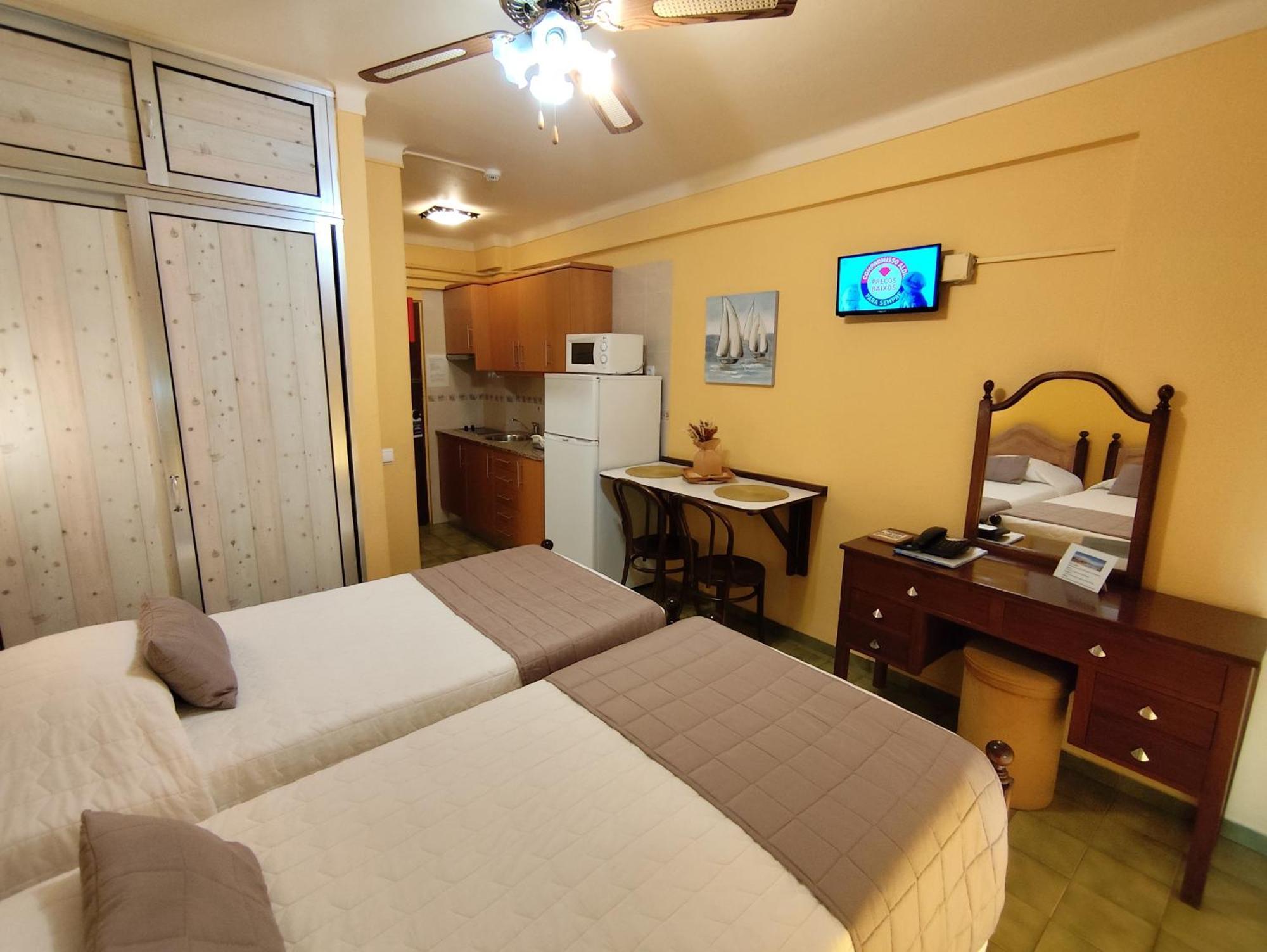 Apartamentos Turisticos Praia Grande フェラグド エクステリア 写真